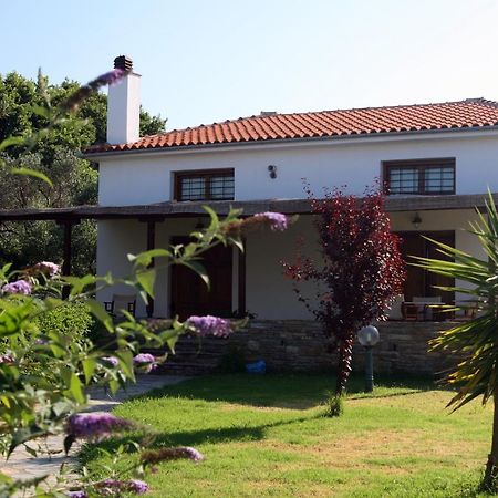 Razi Beach Lefokastro Exterior photo