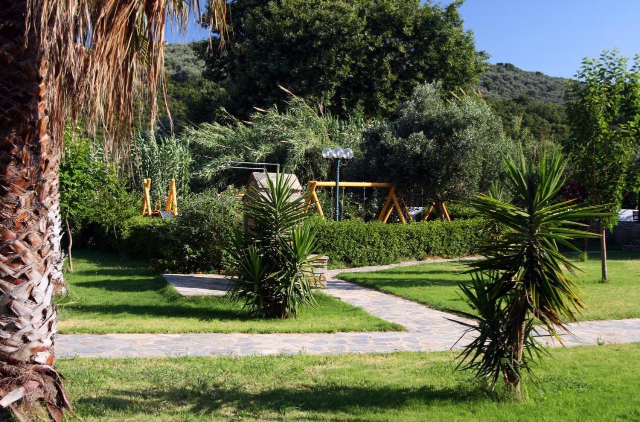 Razi Beach Lefokastro Exterior photo