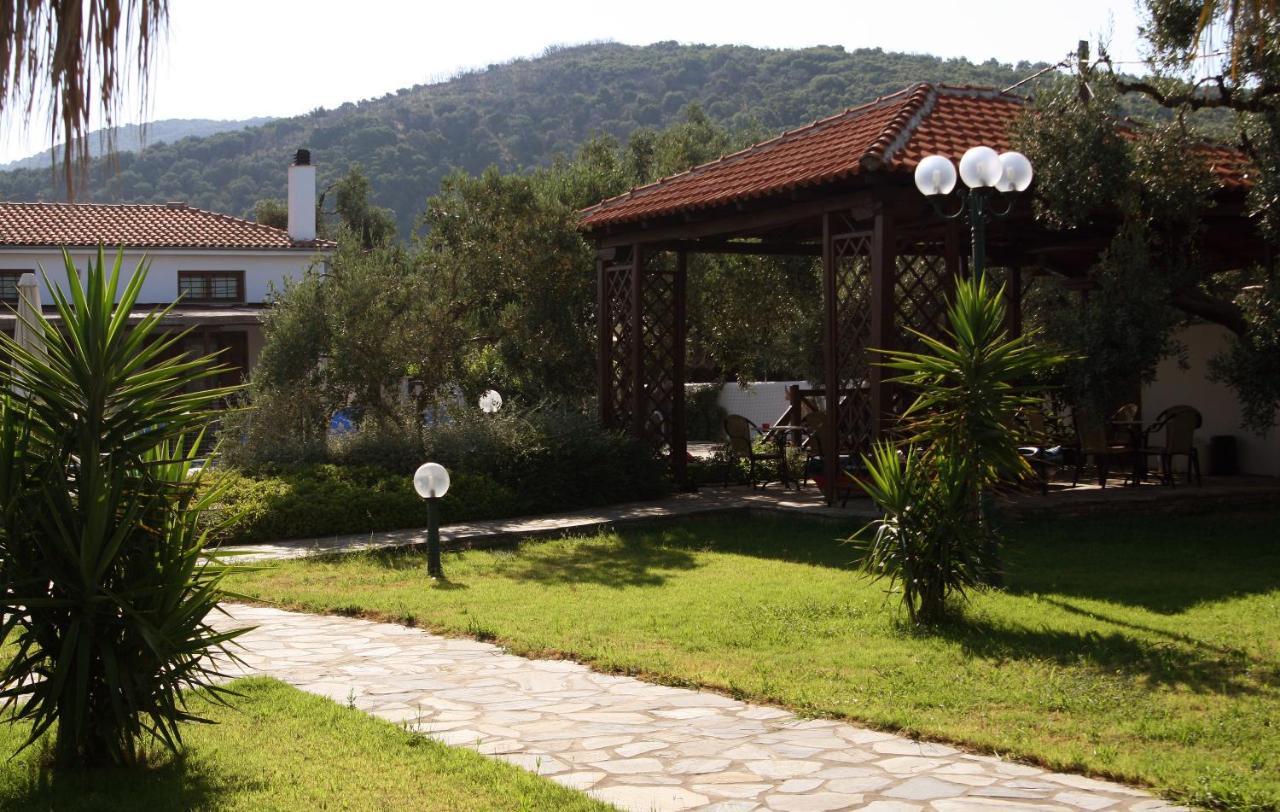 Razi Beach Lefokastro Exterior photo